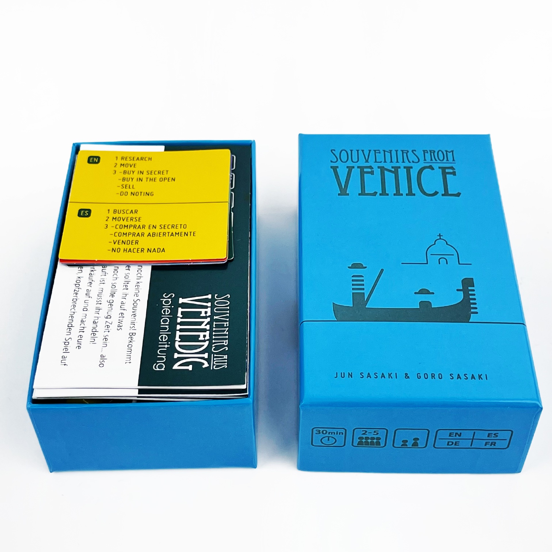 Souvenirs from Venice Five-Language Card Game product view 3
