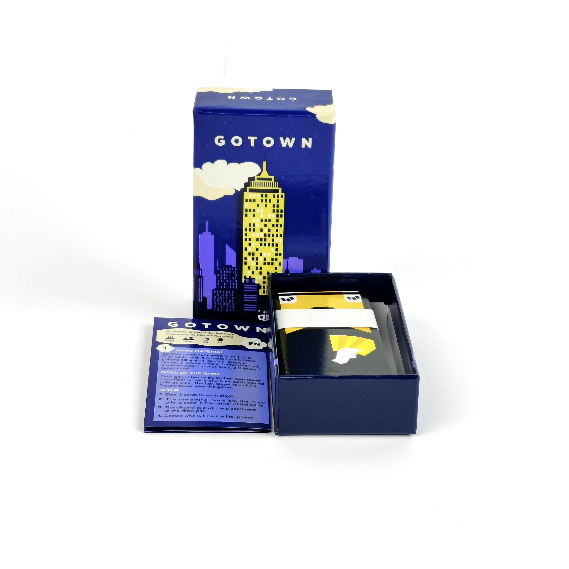 GoTown English Family Card Game product view 2