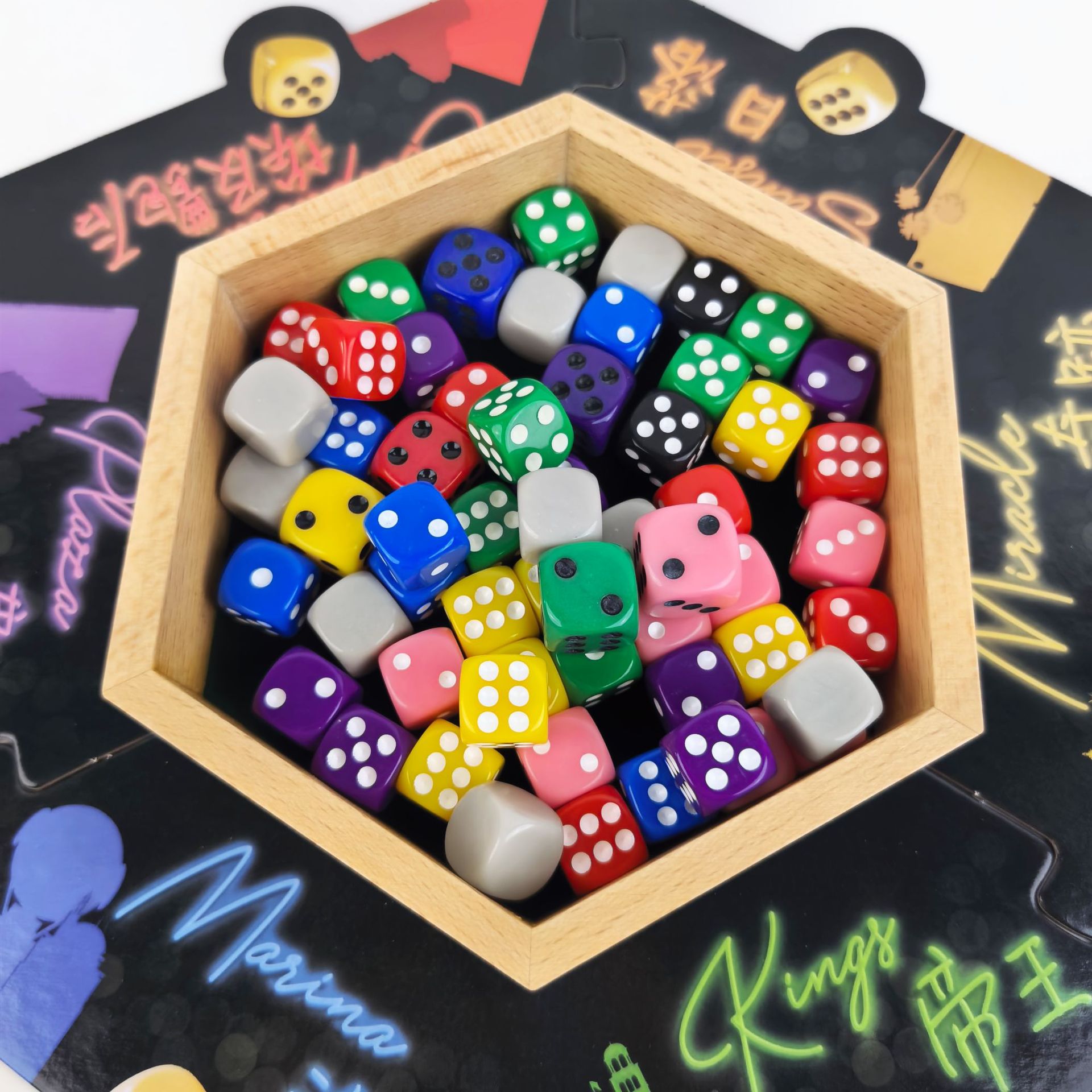 Las Vegas Deluxe Bilingual Dice Board Game product view 3