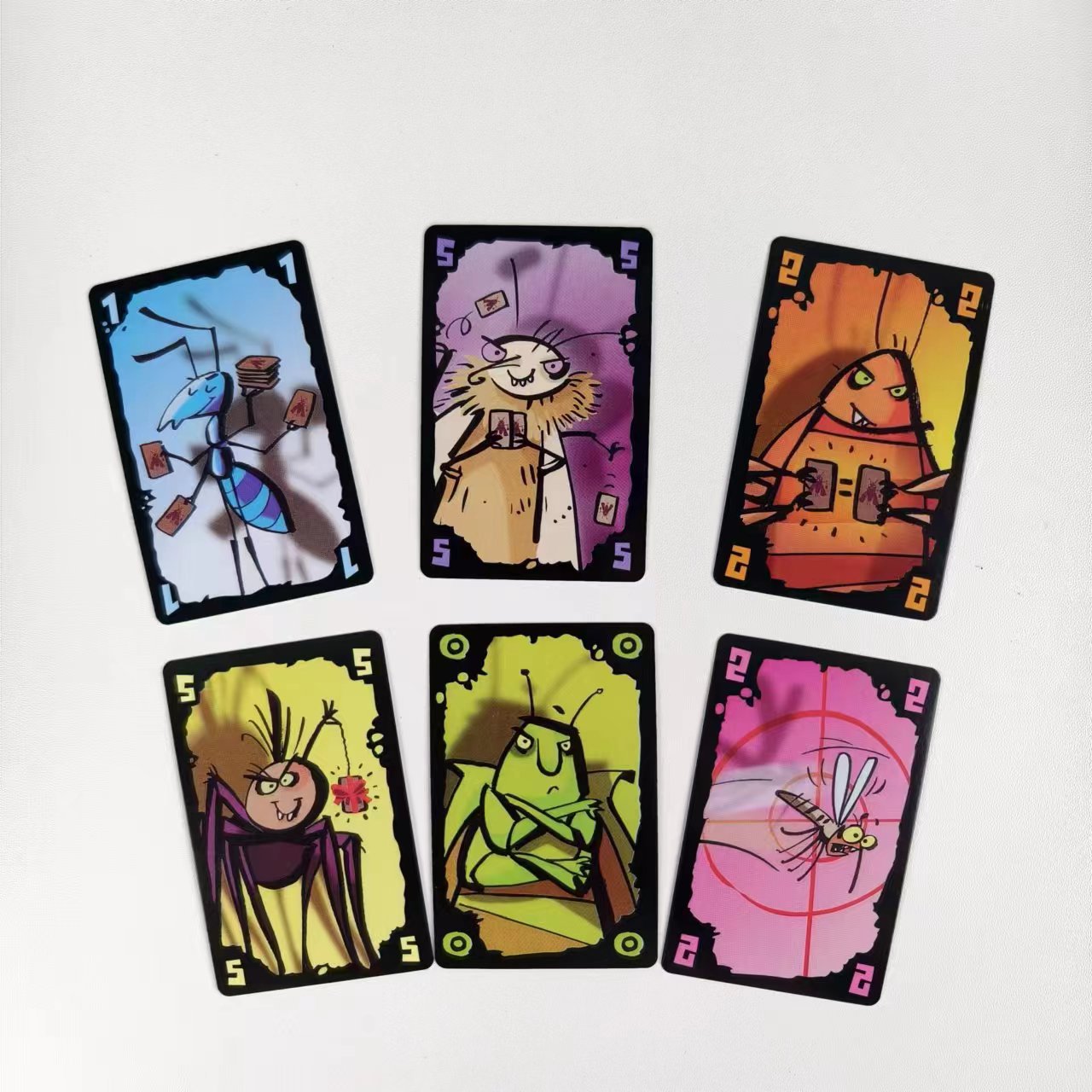 Polilla Tramposa Spanish Party Card Game product view 4