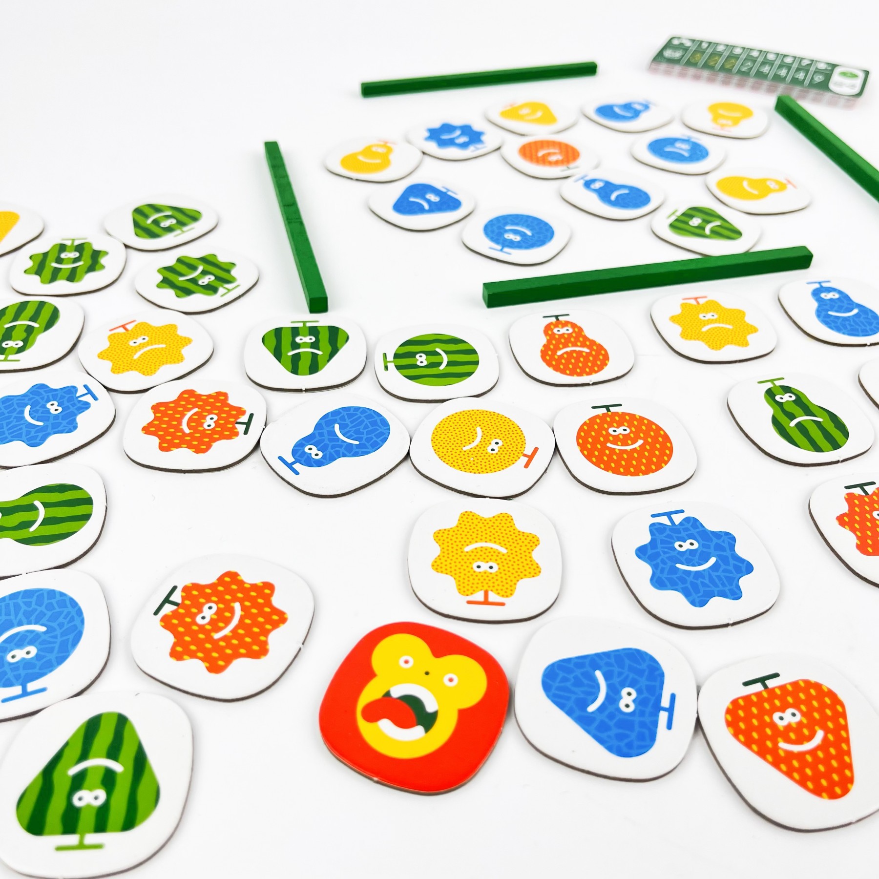 Quickity Pickity Bilingual Family Card Game product view 3