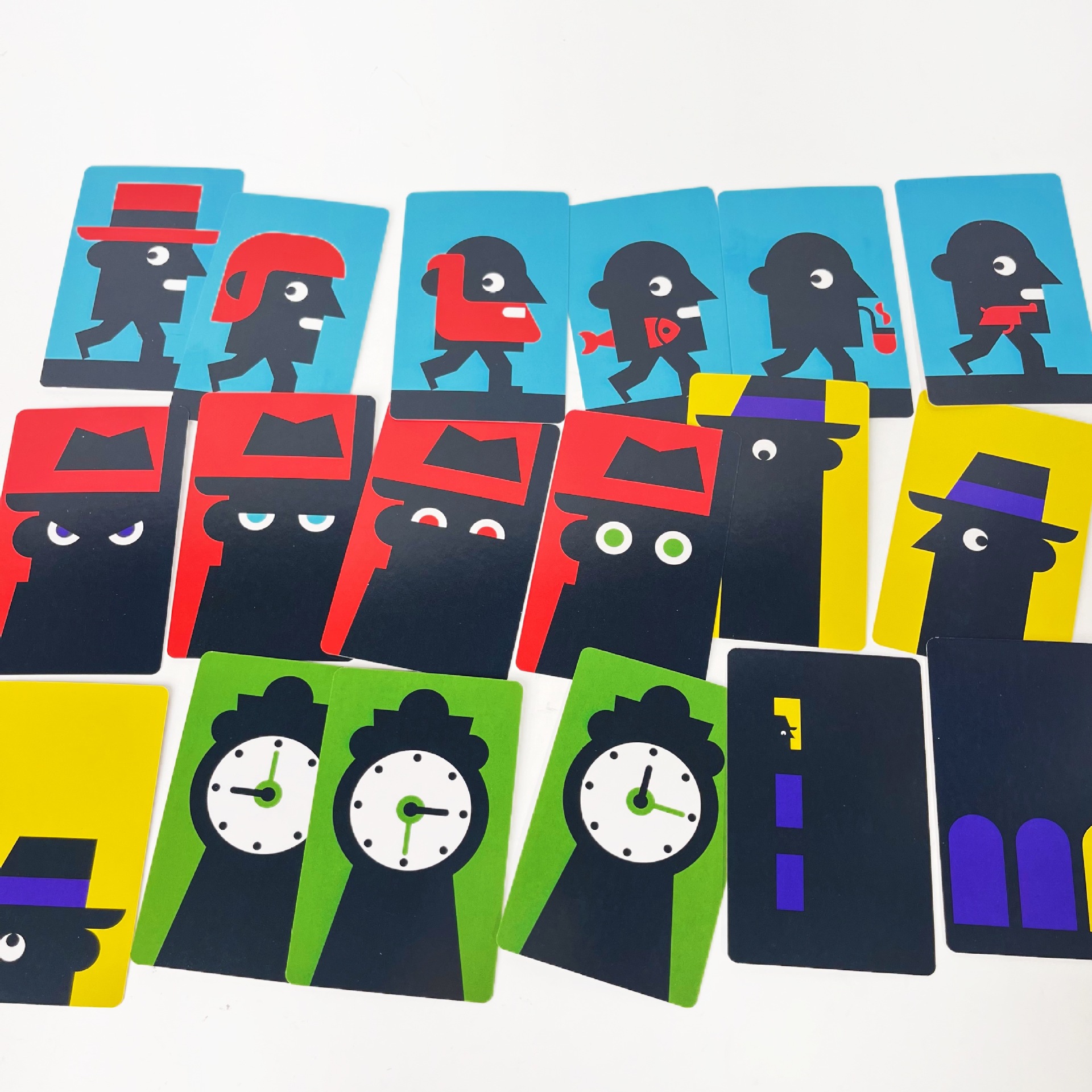 Crazy Sherlock Bilingual Deduction Card Game product view 3