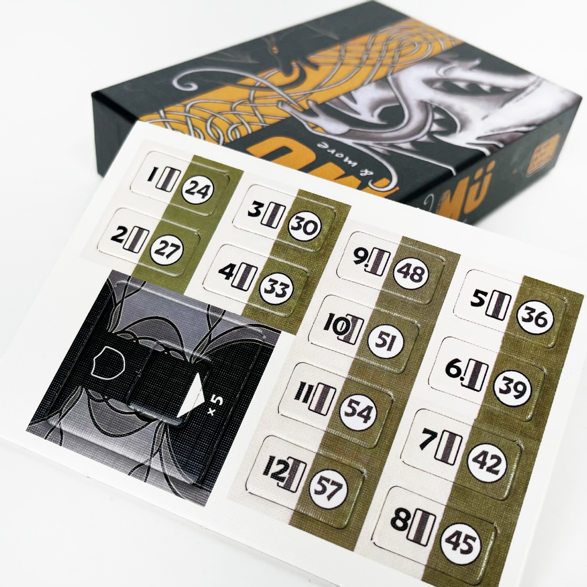 Mü & More Bilingual Team Strategy Card Game product view 5